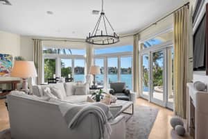 1394 HARBOR DRIVE, SARASOTA, FL 34239 - MLS#MFRA4682309