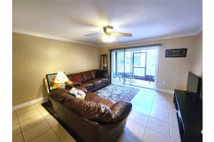 2720 HIDDEN LAKE BOULEVARD, SARASOTA, FL 34237 - MLS#MFRA4682333