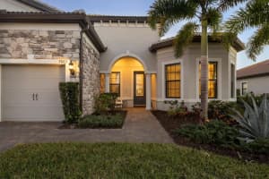 7885 MAINSAIL LANE, SARASOTA, FL 34240 - MLS#MFRA4682351