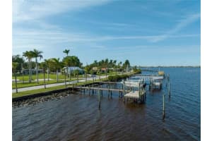 2520 RIVERSIDE DRIVE, BRADENTON, FL 34208 - MLS#MFRA4682356