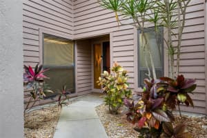 3920 WILSHIRE COURT, SARASOTA, FL 34238 - MLS#MFRA4682367