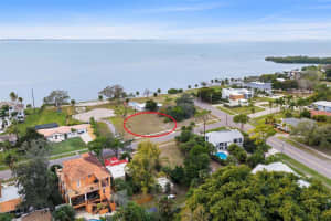 7510 WESTMORELAND DRIVE, SARASOTA, FL 34243 - MLS#MFRA4682369