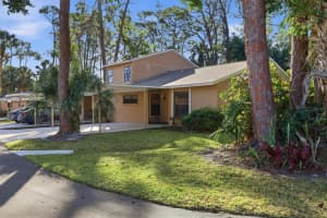 4819 VILLAGE GARDENS DRIVE, SARASOTA, FL 34234 - MLS#MFRA4682380