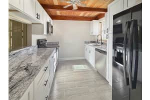 4958 VILLAGE GARDENS DRIVE, SARASOTA, FL 34234 - MLS#MFRA4682410