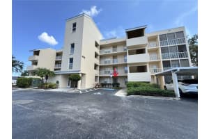 4110 Ironwood Cir #104, BRADENTON