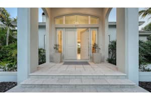 617 NEPTUNE AVENUE, LONGBOAT KEY, FL 34228 - MLS#MFRA4682518