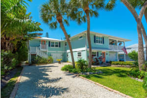 305 57TH STREET, HOLMES BEACH, FL 34217 - MLS#MFRA4682533