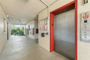 3983 LAKE BAYSHORE DRIVE, BRADENTON, FL 34205 - MLS#MFRA4682602