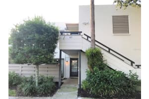 577 Lakeside Dr, BRADENTON