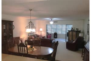 577 LAKESIDE DRIVE, BRADENTON, FL 34210 - MLS#MFRA4682604