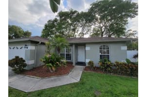2725 FEIFFER CIRCLE, SARASOTA, FL 34235 - MLS#MFRA4682608
