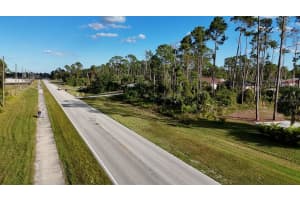 E PRICE BLVD, NORTH PORT, FL 34288 - MLS#MFRA4682623