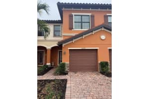 20270 Lagente Cir, VENICE