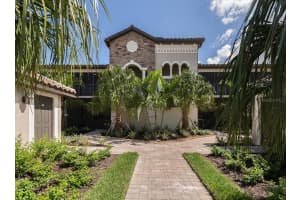 5528 Palmer Cir #105, LAKEWOOD RANCH