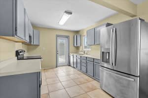 4208 35TH STREET, BRADENTON, FL 34205 - MLS#MFRA4682655