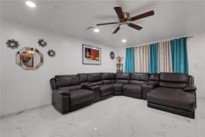 2634 N DR MARTIN LUTHER KING WAY, SARASOTA, FL 34234 - MLS#MFRA4682668