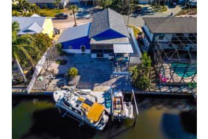 4211 3RD AVENUE, BRADENTON, FL 34208 - MLS#MFRA4682676