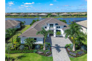 8493 PAVIA WAY, LAKEWOOD RANCH, FL 34202 - MLS#MFRA4682757