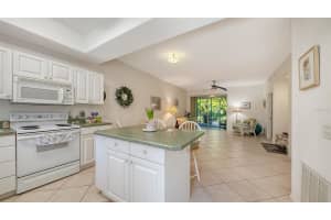 4205 CASTLEBRIDGE LANE, SARASOTA, FL 34238 - MLS#MFRA4682787