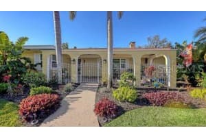 844 MAGELLAN DRIVE, SARASOTA, FL 34243 - MLS#MFRA4682852