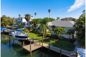 607 NORTH POINT DRIVE, HOLMES BEACH, FL 34217 - MLS#MFRA4682874