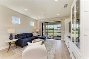 7502 SUMMERLAND COVE, LAKEWOOD RANCH, FL 34202 - MLS#MFRA4682902