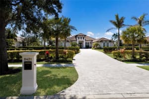 8428 LINDRICK LANE, BRADENTON, FL 34202 - MLS#MFRA4682956