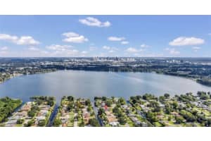 2407 REEF COURT, ORLANDO, FL 32805 - MLS#MFRA4683059