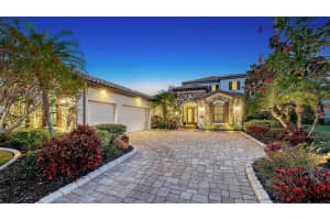 15404 LINN PARK TERRACE, LAKEWOOD RANCH, FL 34202 - MLS#MFRA4683081