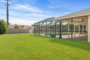 8219 TIMBER LAKE LANE, SARASOTA, FL 34243 - MLS#MFRA4683126