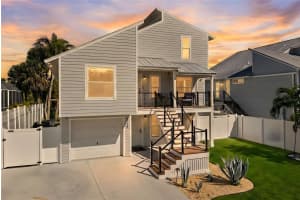 5119 OXFORD DRIVE, SARASOTA, FL 34242 - MLS#MFRA4683150