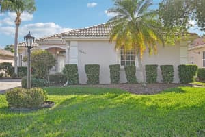 5260 HIGHBURY CIRCLE, SARASOTA, FL 34238 - MLS#MFRA4683186