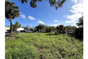 1420 5TH STREET, SARASOTA, FL 34236 - MLS#MFRA4683214