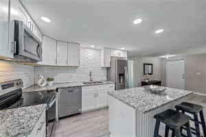 105 CLEMSON ROAD, VENICE, FL 34293 - MLS#MFRA4683224