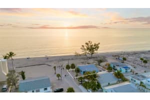 40 SAND DOLLAR LANE, ENGLEWOOD, FL 34223 Sold 03/31/26