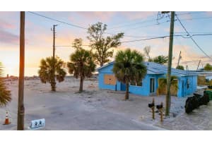 40 SAND DOLLAR LANE, ENGLEWOOD, FL 34223 Sold 03/31/26