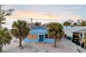 40 SAND DOLLAR LANE, ENGLEWOOD, FL 34223 Sold 03/31/26