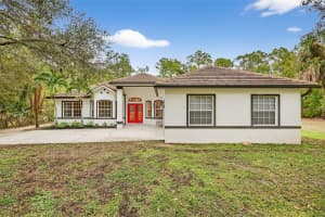 5791 Golden Gate Pkwy, NAPLES