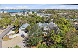 4839 GIVENS COURT, SARASOTA, FL 34242 - MLS#MFRA4683309