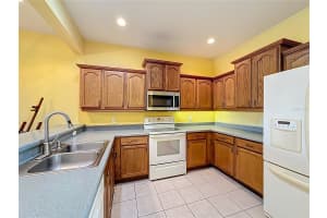 5609 SPANISH POINT COURT, PALMETTO, FL 34221 - MLS#MFRA4683317