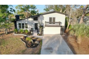 5667 CREEKWOOD DRIVE, SARASOTA, FL 34233 - MLS#MFRA4683396