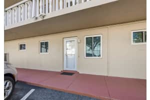 3751 S School Ave #11, SARASOTA