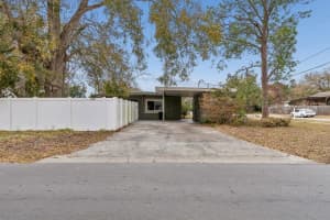 1645 AVENUE C NE, WINTER HAVEN, FL 33881 - MLS#MFRA4683425