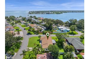 2335 TROPICAL SHORES DRIVE, ST PETERSBURG, FL 33705 - MLS#MFRA4683484