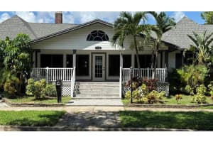 1330 Cherry St Ne, ST PETERSBURG 1330 Cherry St Ne, ST PETERSBURG