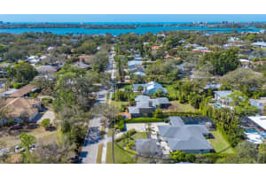1717 FIELD ROAD, SARASOTA, FL 34231 Sold 04/30/26