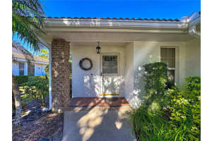 5611 GARDEN LAKES DRIVE, BRADENTON, FL 34203 - MLS#MFRA4683531