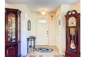 5611 GARDEN LAKES DRIVE, BRADENTON, FL 34203 - MLS#MFRA4683531