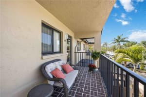 5515 ASHTON WAY, SARASOTA, FL 34231 - MLS#MFRA4683535