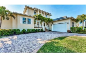 634 KEY ROYALE DRIVE, HOLMES BEACH, FL 34217 - MLS#MFRA4683541